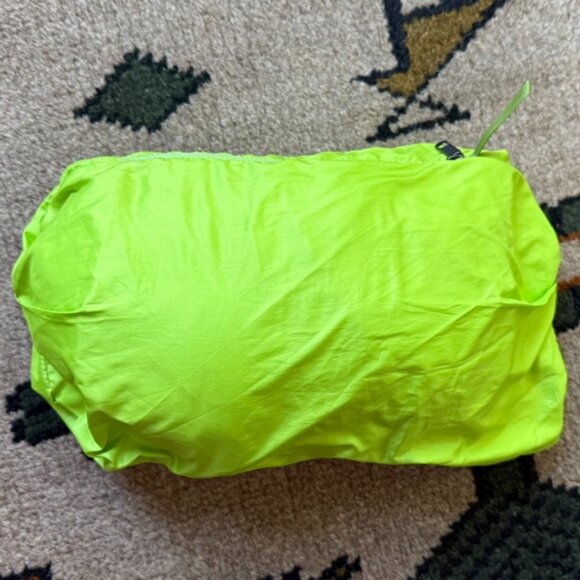 Green Patagonia Down Sweater Vest Size M, 9/10 condition - Picture 11 of 15